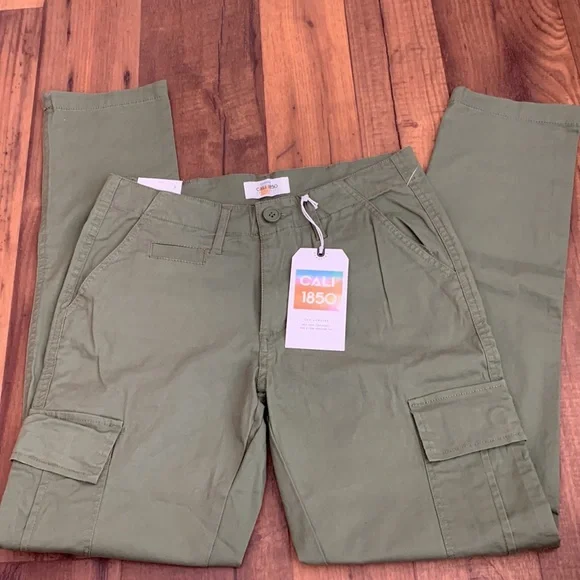 Cargo Pants - Picture 2 of 3